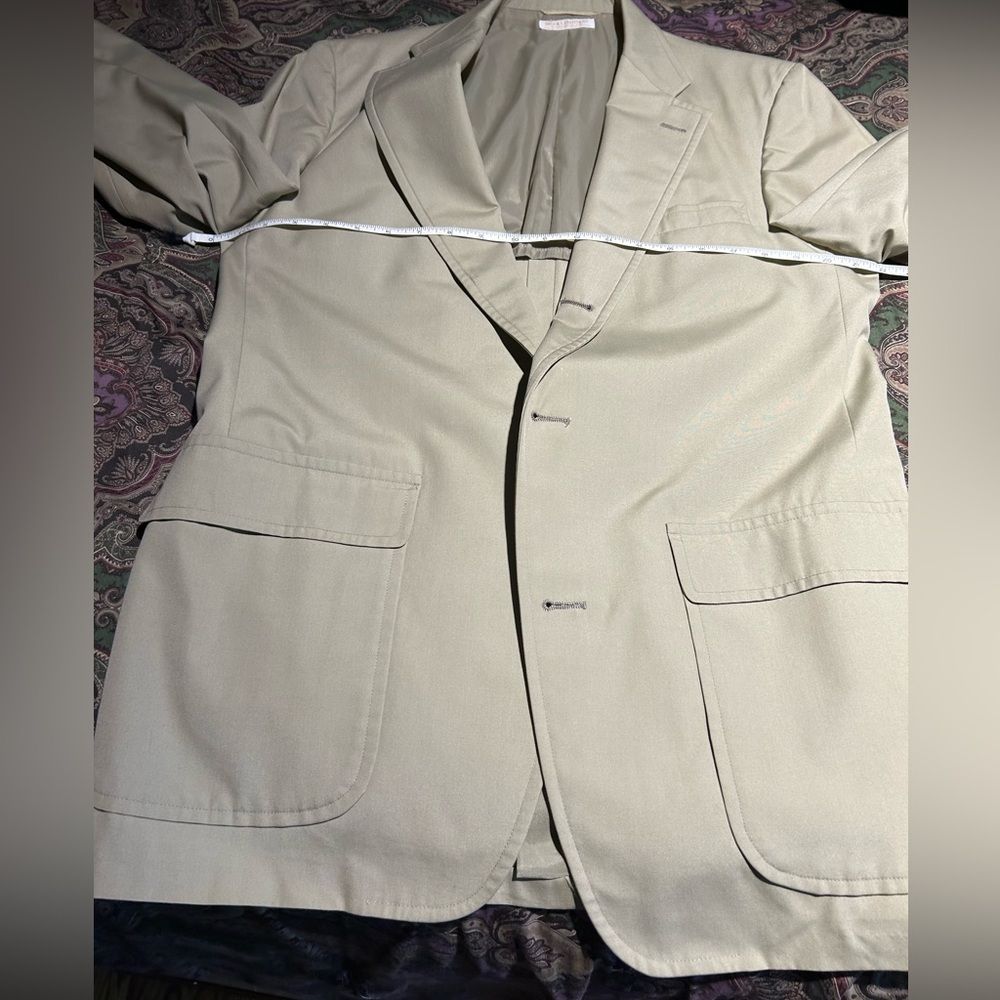 Brooks Brothers men’s Blazer Khaki color see photos description for measurements - Picture 7 of 11